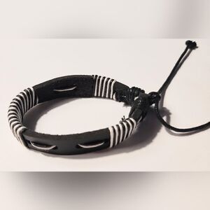 Men's bracelet leather braided black new d72‎